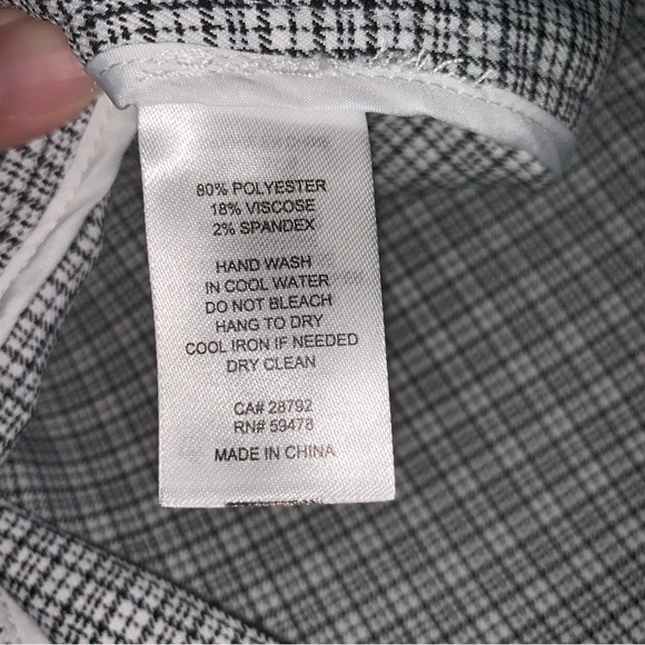 Rachel Zoe Ruched Sleeve Blazer in Plaid - Picture 12 of 13